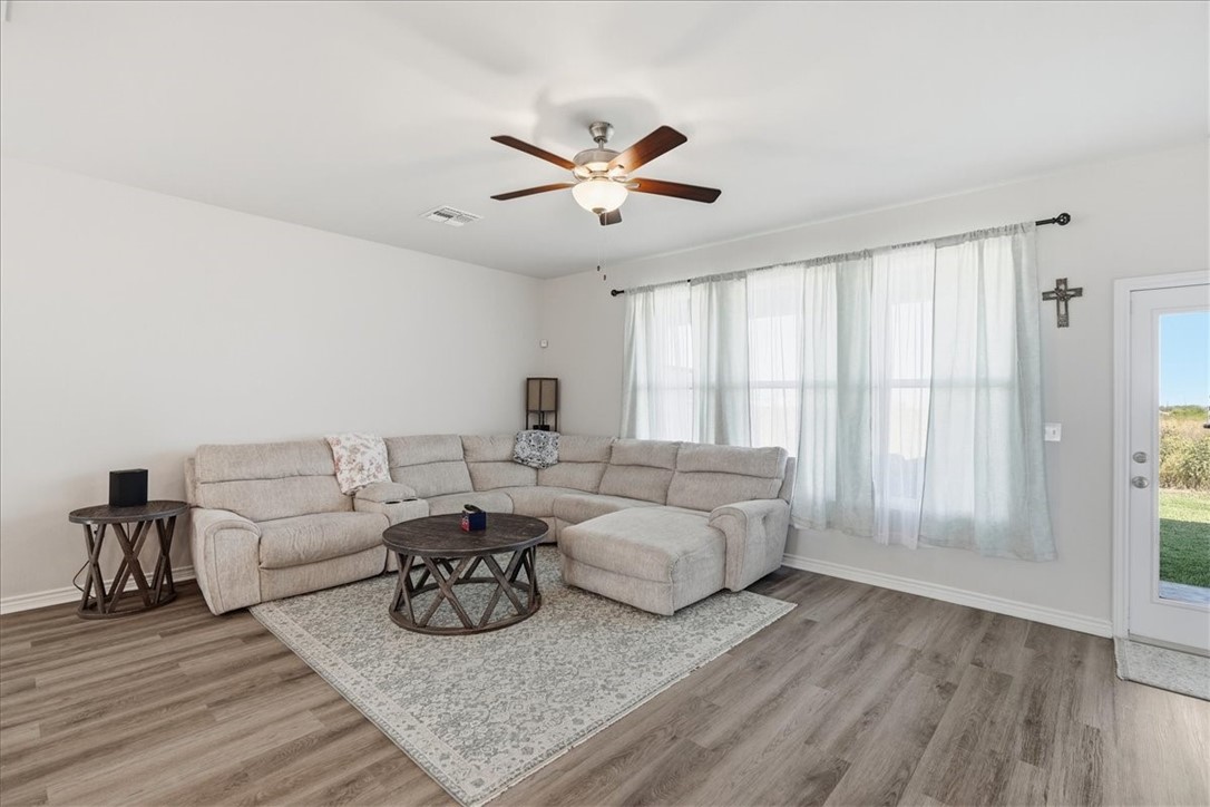 1706 Henry Morgan St Property Photo 6