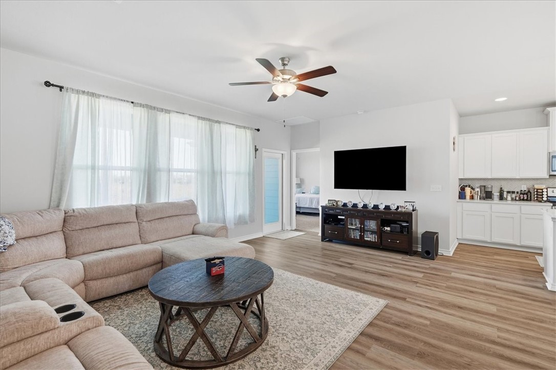 1706 Henry Morgan St Property Photo 8