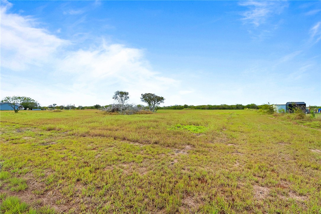 13778 County Road 1694 Property Photo 3