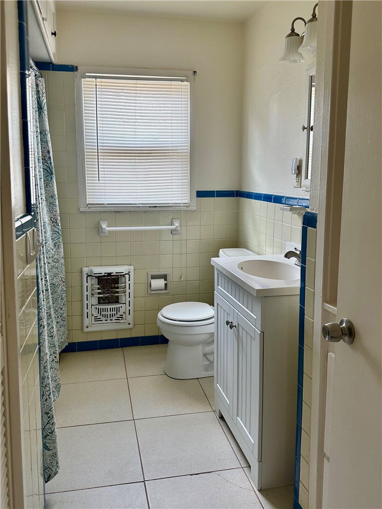 3651 Lawnview St Property Photo 17