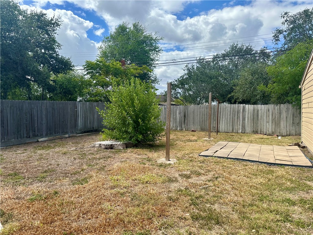 3651 Lawnview St Property Photo 23