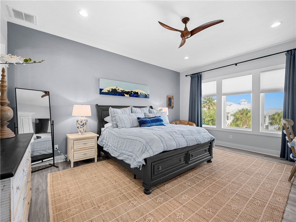 1010 Grand Cayman Ct Property Photo 13