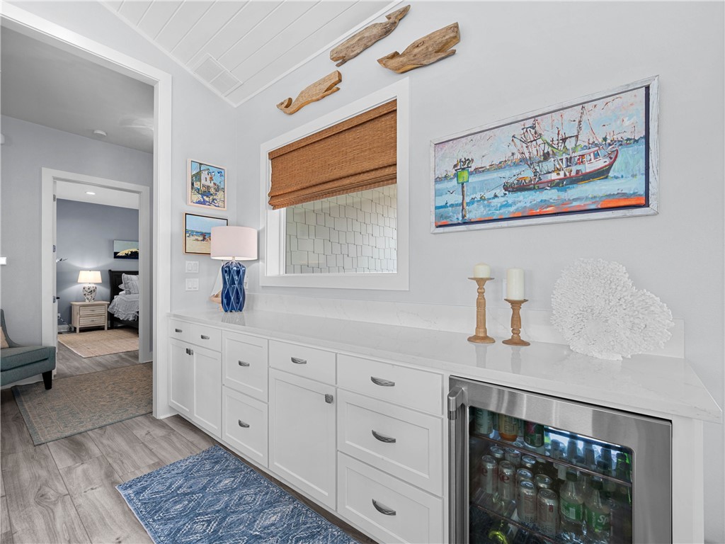 1010 Grand Cayman Ct Property Photo 17