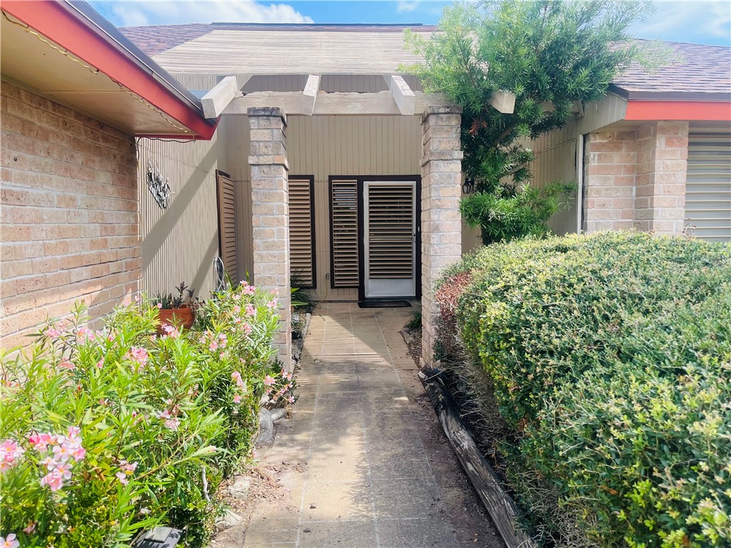 14334 Goldfish St Property Photo 3