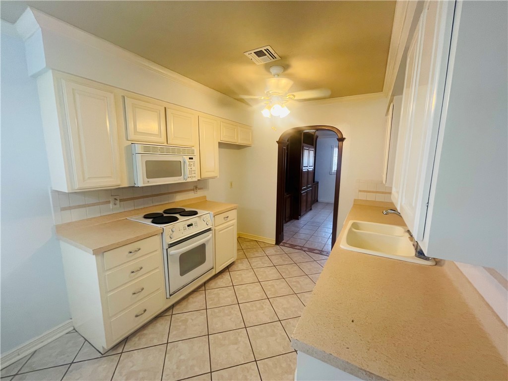 14334 Goldfish St Property Photo 14