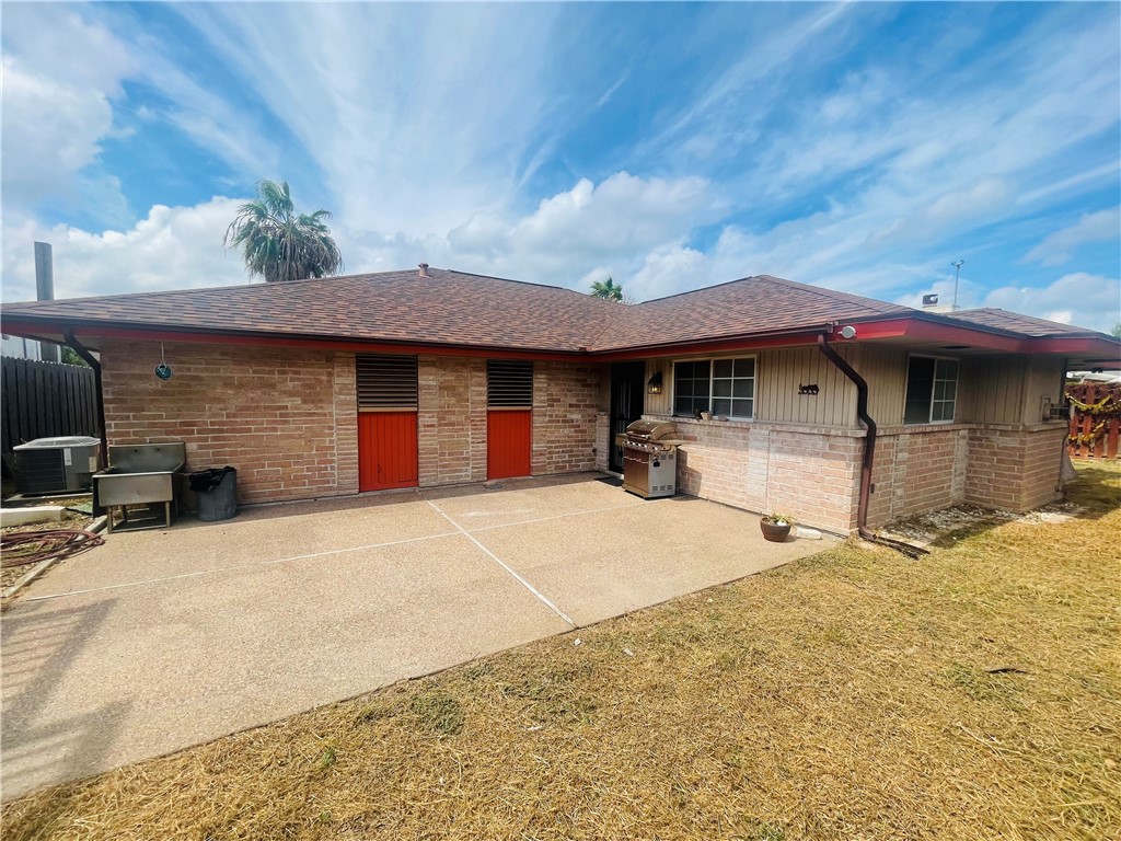 14334 Goldfish St Property Photo 24