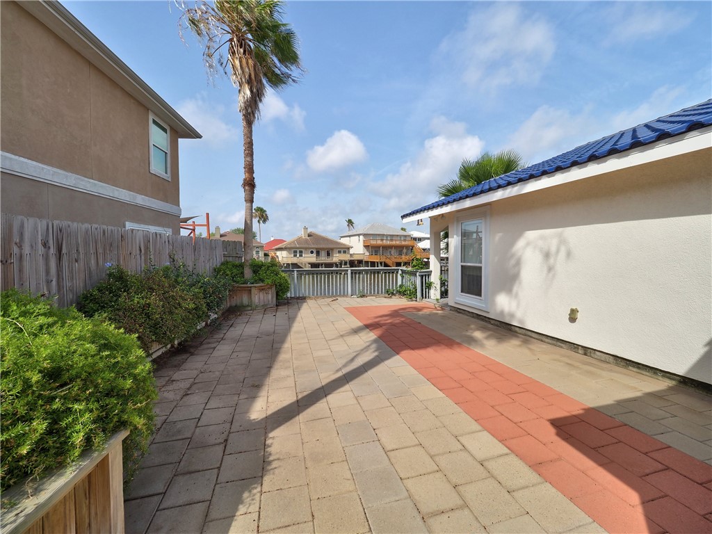 13541 Peseta Ct Property Photo 31