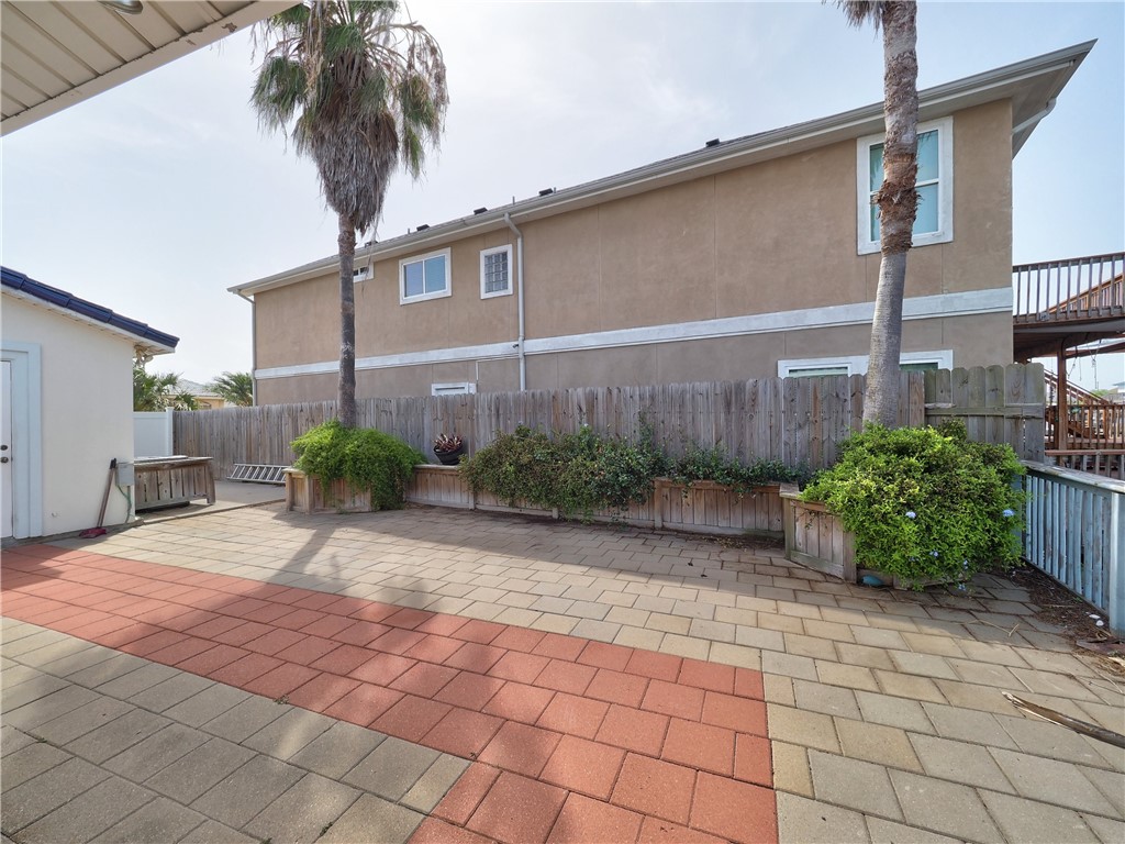 13541 Peseta Ct Property Photo 32