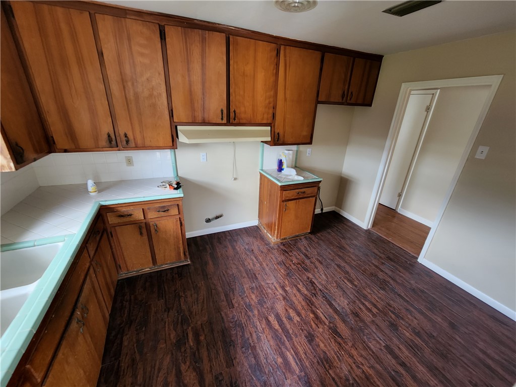 4018 San Fernando Pl Property Photo 4