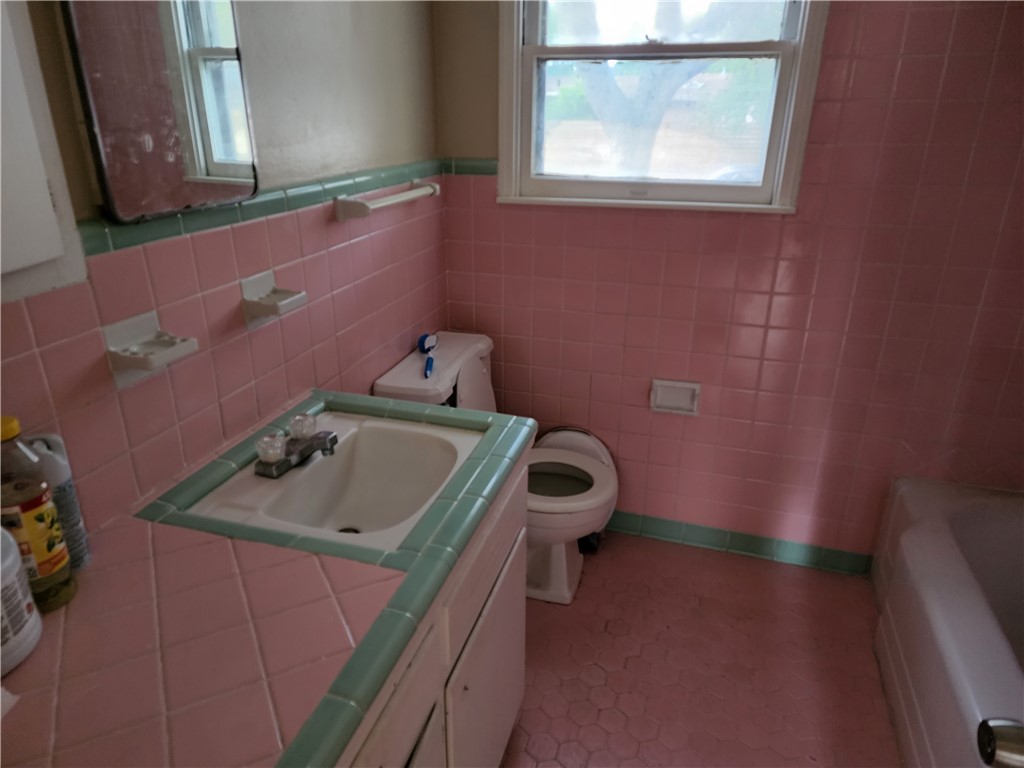 4018 San Fernando Pl Property Photo 5