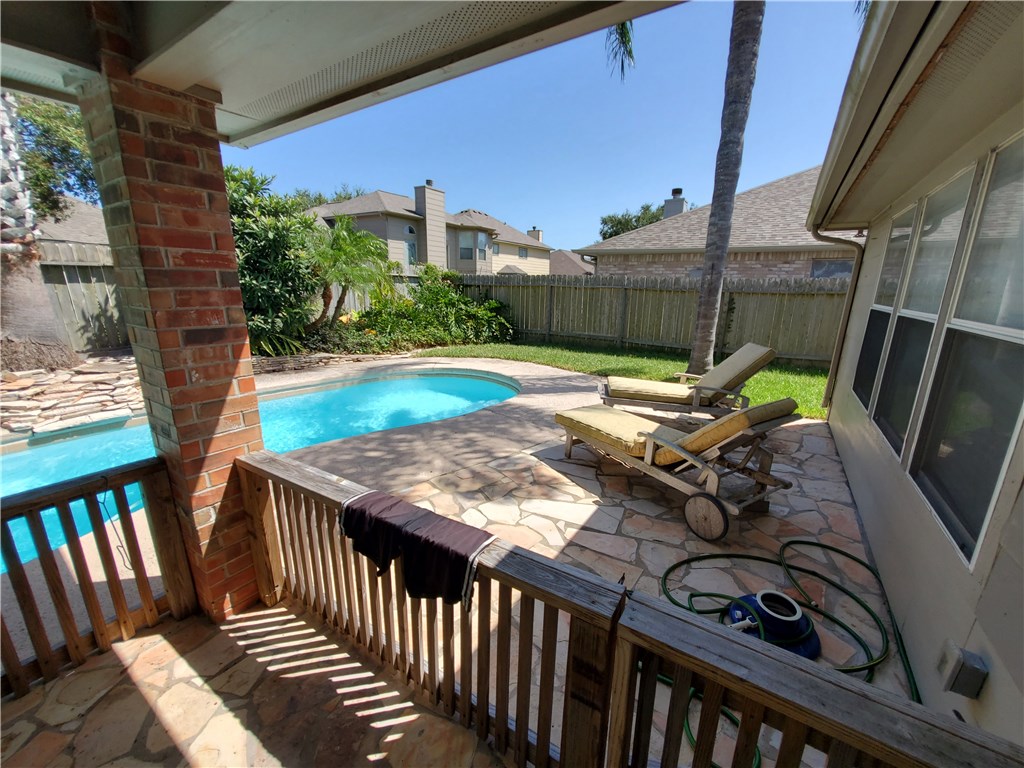 6710 Pembrock Property Photo 10