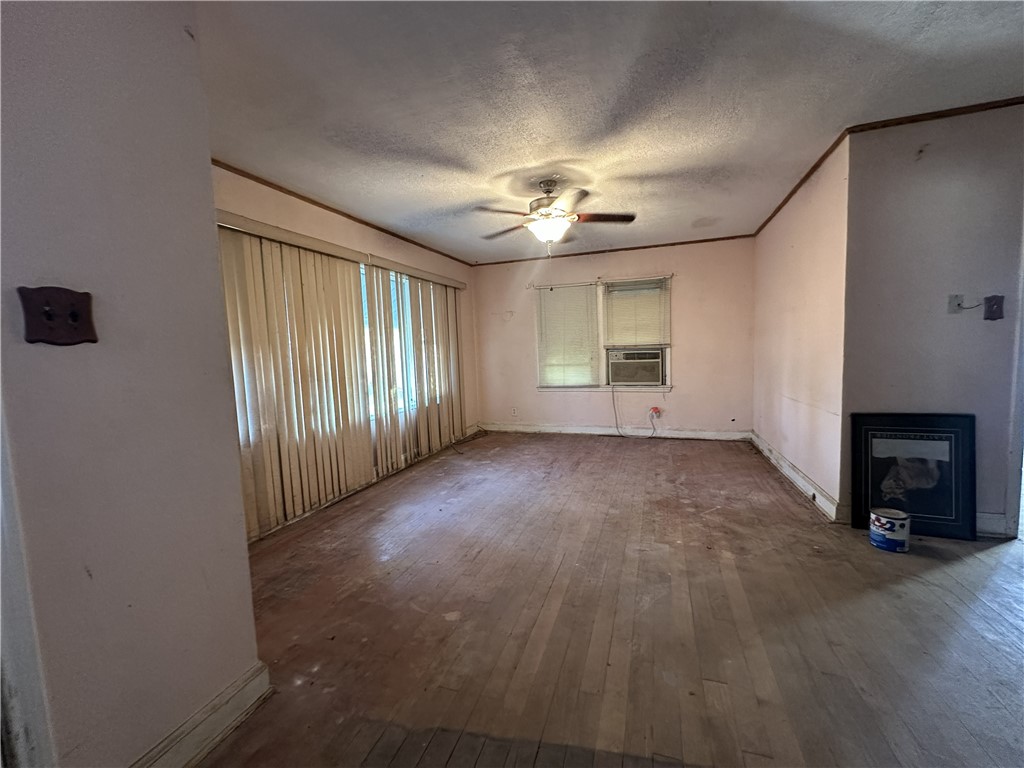 303 E Joyce St Property Photo 2