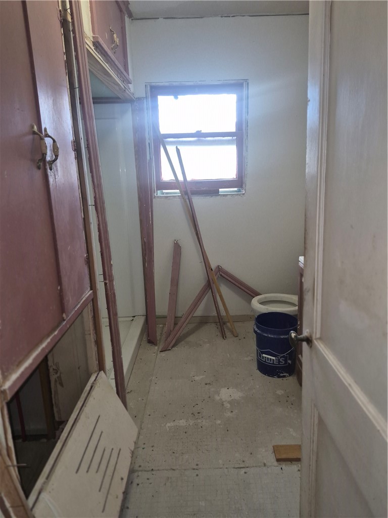 303 E Joyce St Property Photo 7
