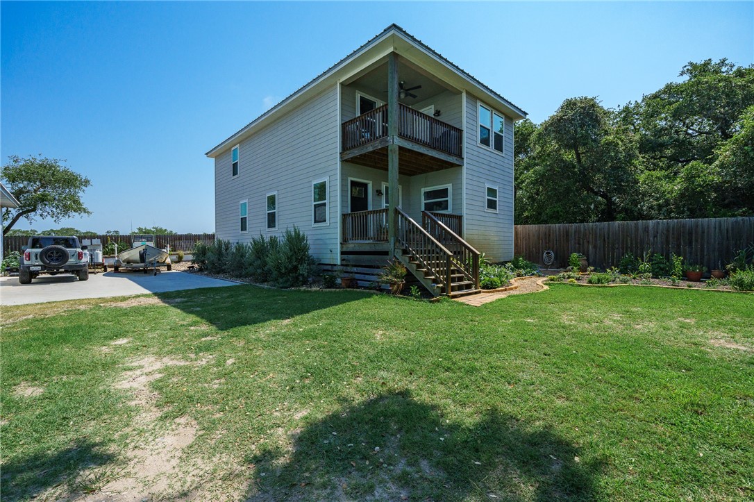 710 E First Property Photo 8