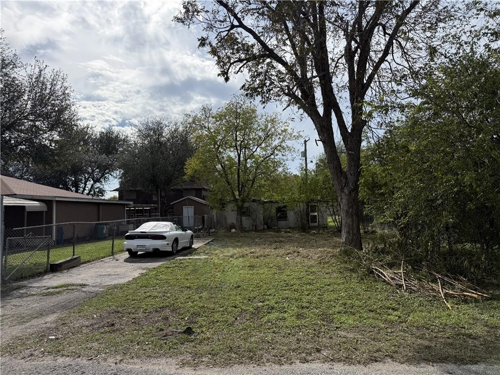 205 Kline St Property Photo 2