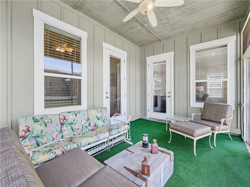 513 Traylor Blvd Property Photo 27