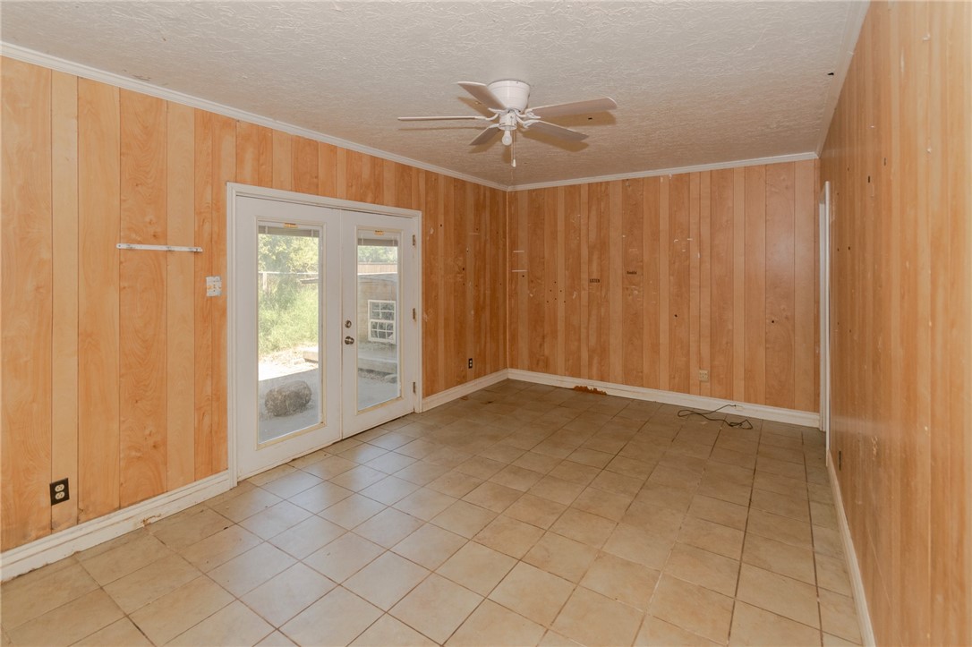 1522 S Mccampbell St Property Photo 6