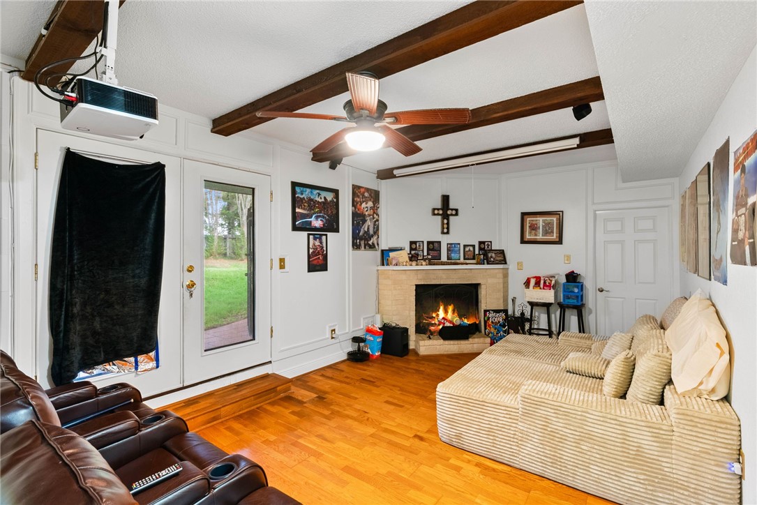 3213 Fair Oaks Dr Property Photo 7