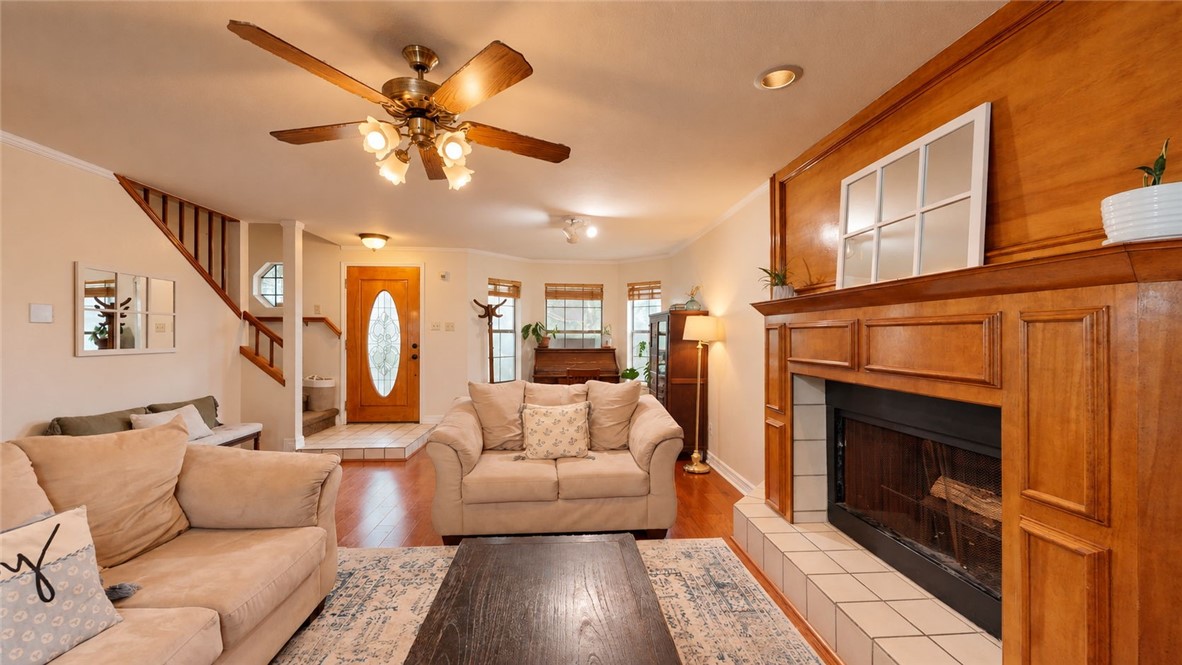 4321 Crested Butte Dr Property Photo 4