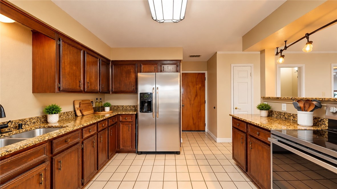 4321 Crested Butte Dr Property Photo 17