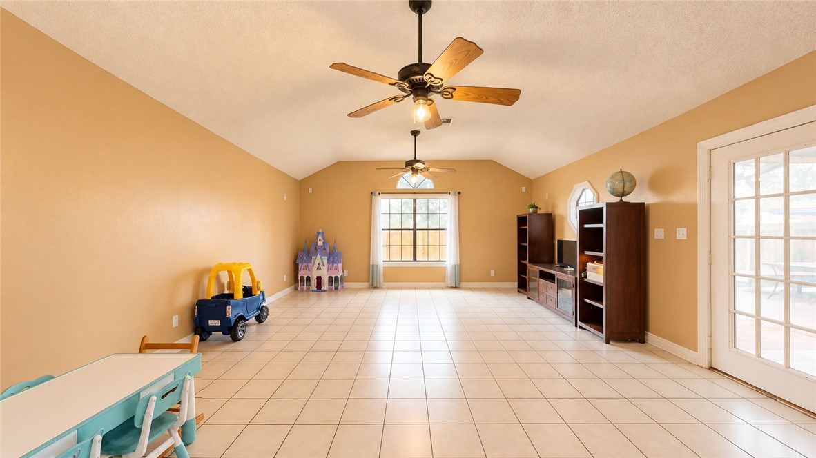 4321 Crested Butte Dr Property Photo 20