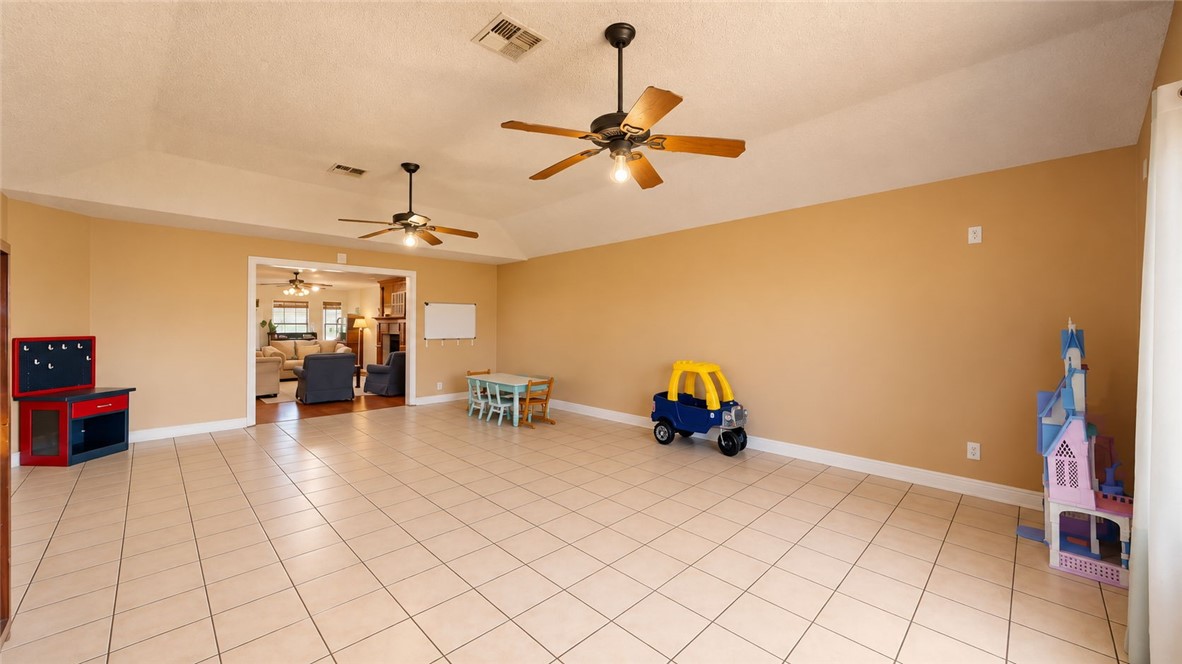 4321 Crested Butte Dr Property Photo 22