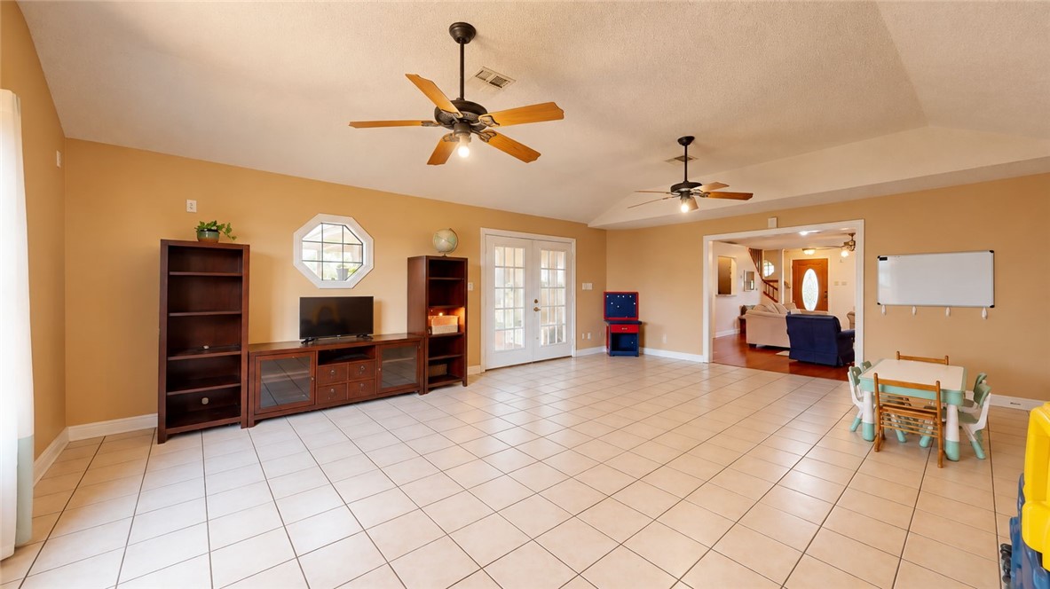 4321 Crested Butte Dr Property Photo 23