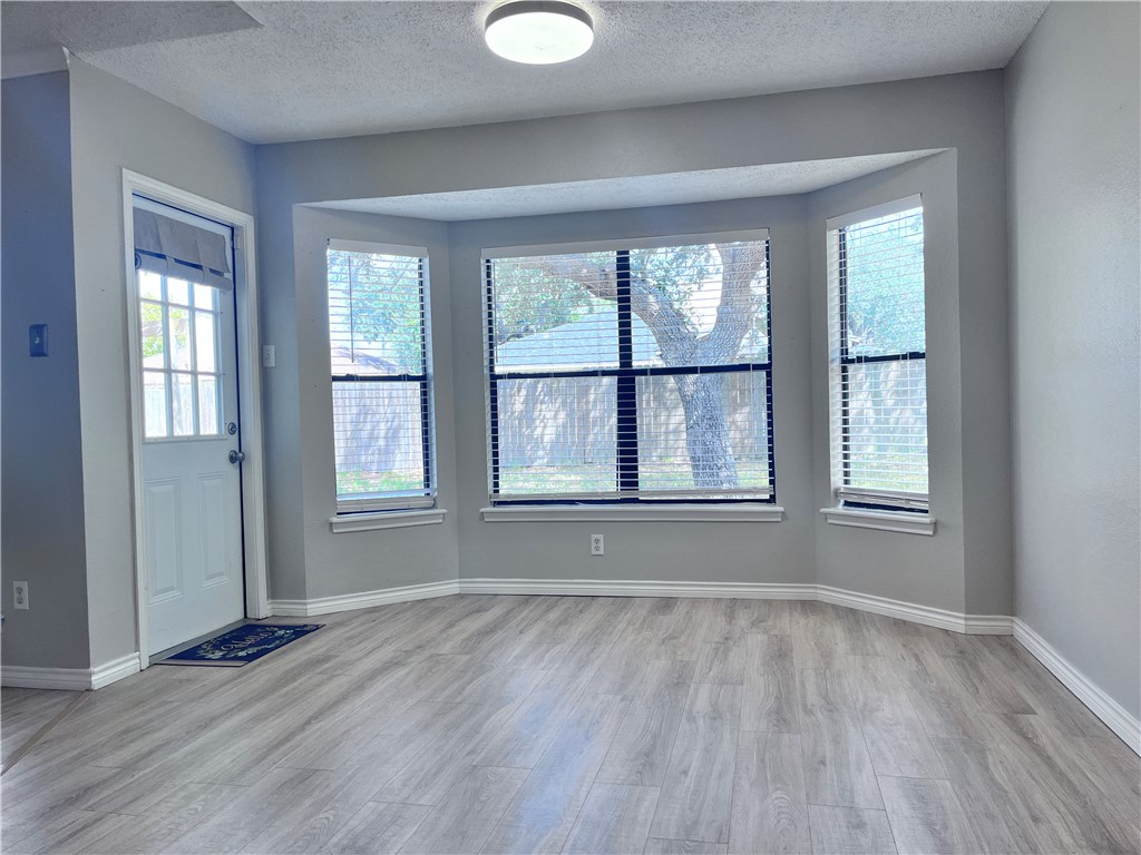 2200 Spring Park Dr Property Photo 12