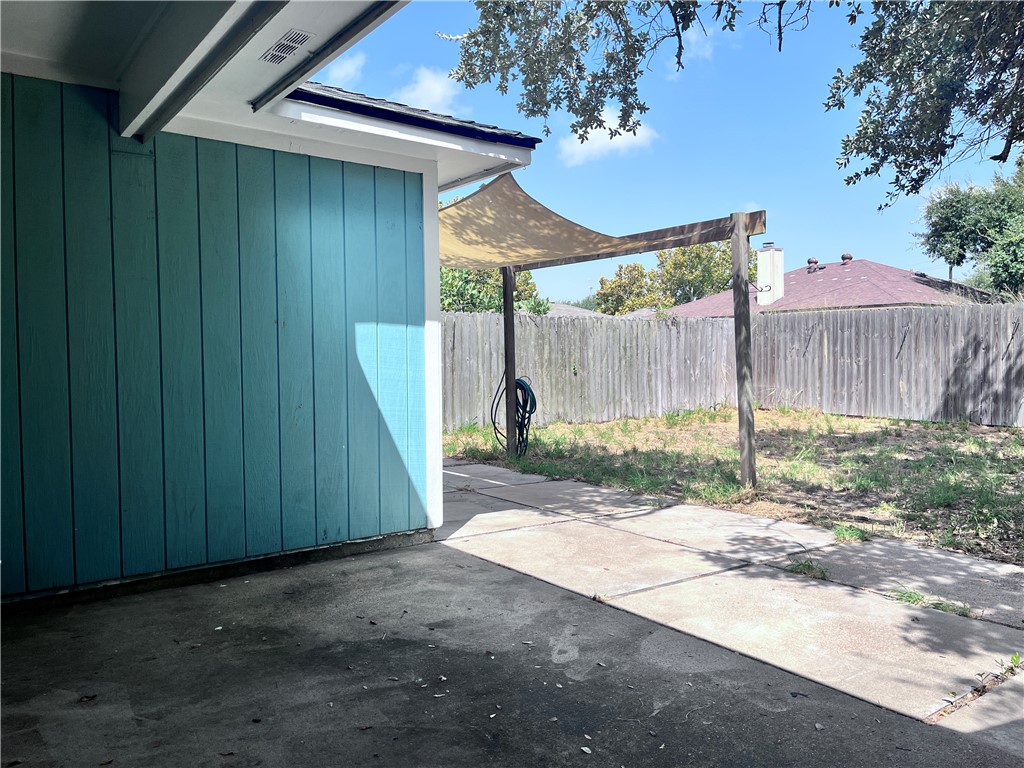 2200 Spring Park Dr Property Photo 13