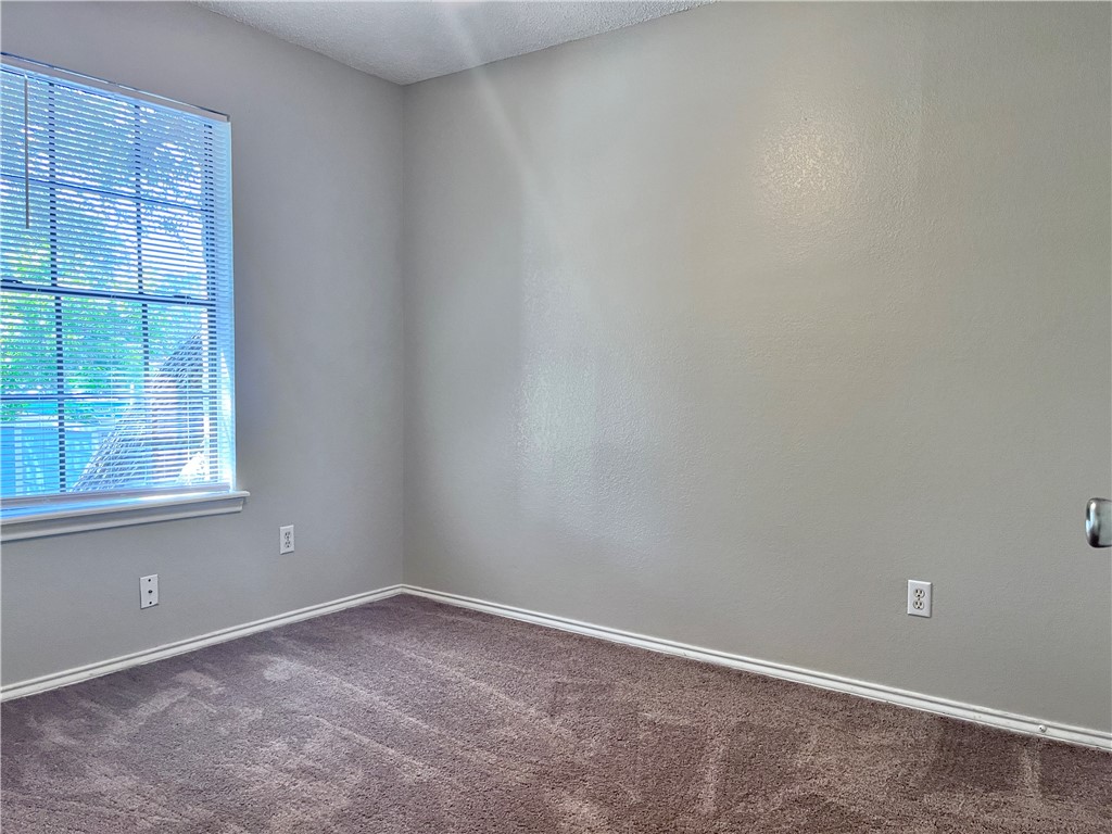 2200 Spring Park Dr Property Photo 24