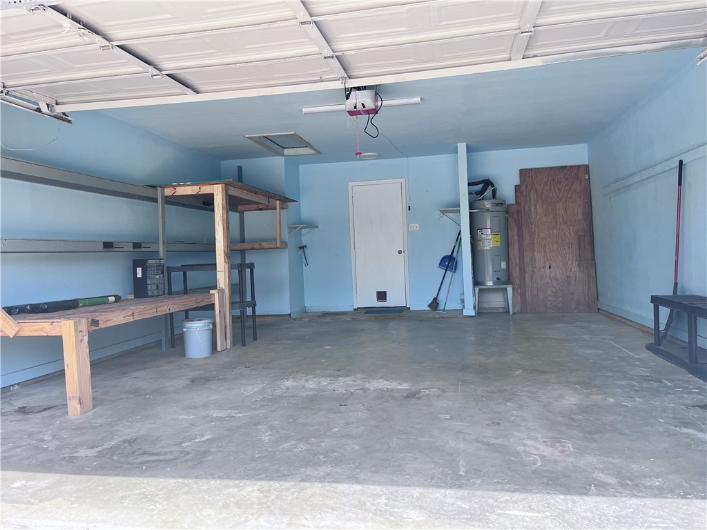 2200 Spring Park Dr Property Photo 29