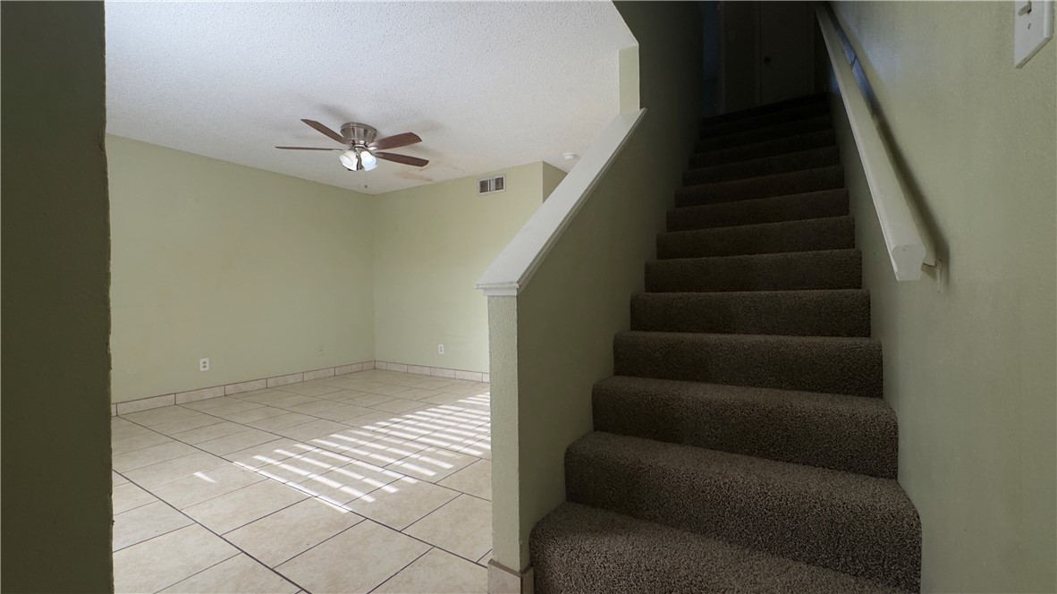 7225 Owen Ct B Property Photo 3