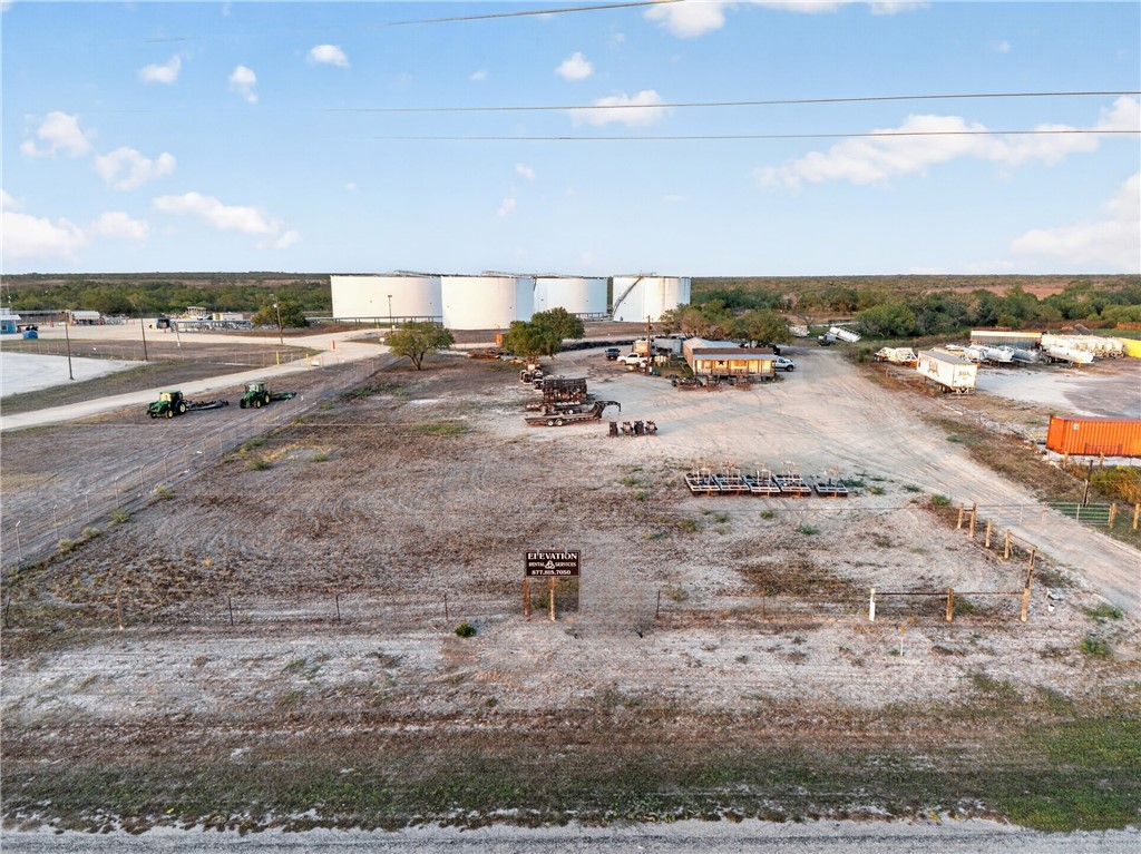 3270 N Highway 37 Property Photo 1