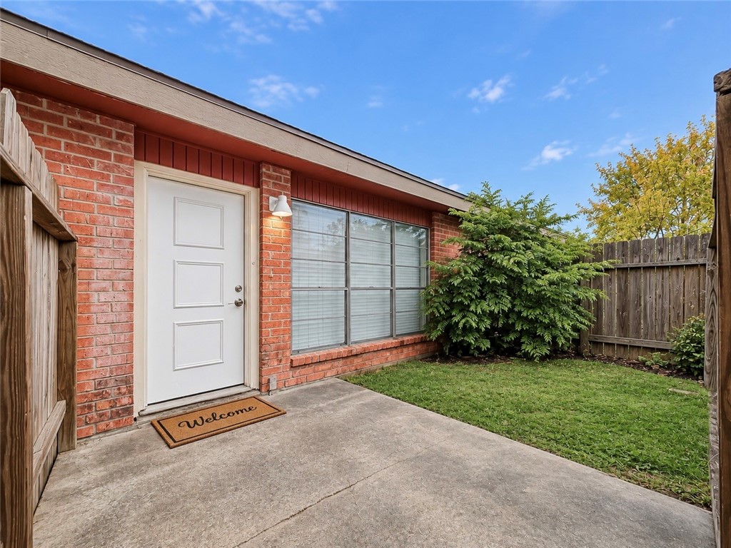 3725 Thornberry Ct 3735 Property Photo 1