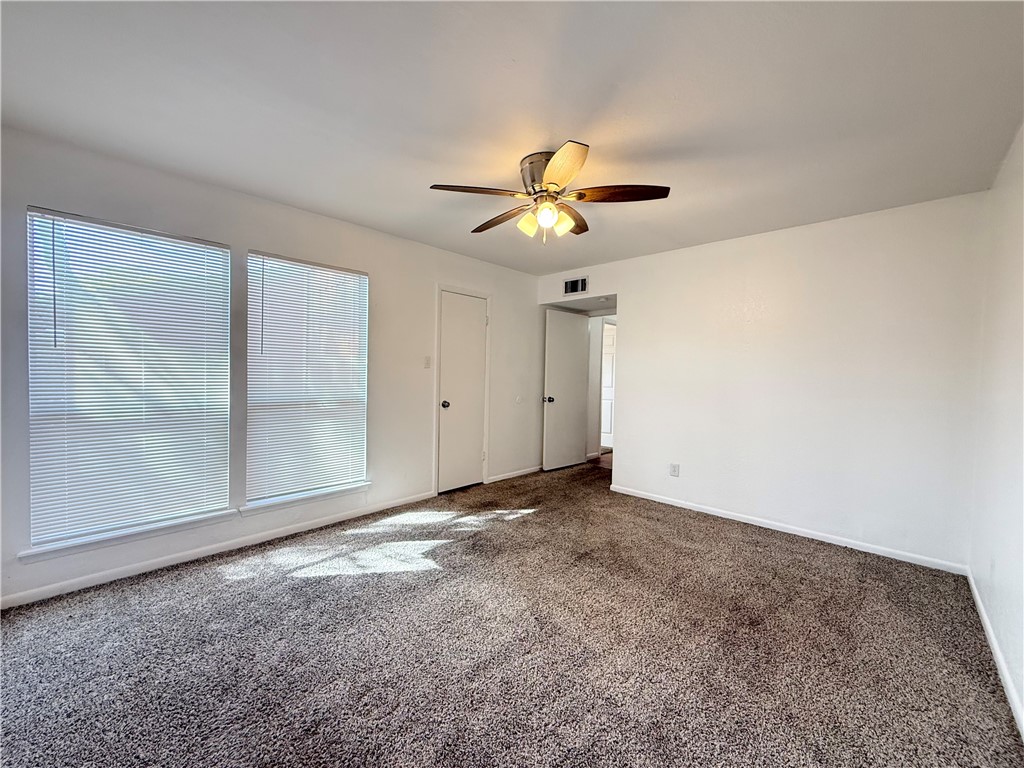 3725 Thornberry Ct 3735 Property Photo 8
