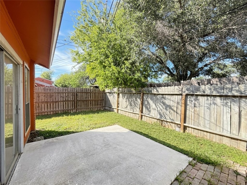 3725 Thornberry Ct 3735 Property Photo 12