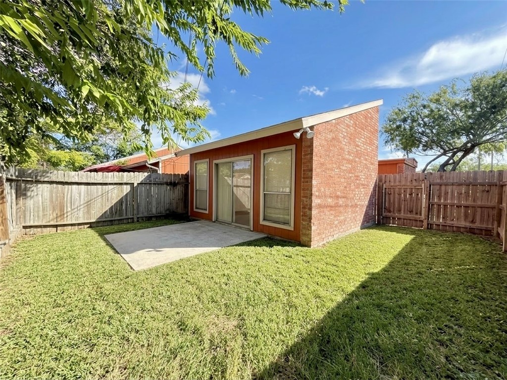 3725 Thornberry Ct 3735 Property Photo 13