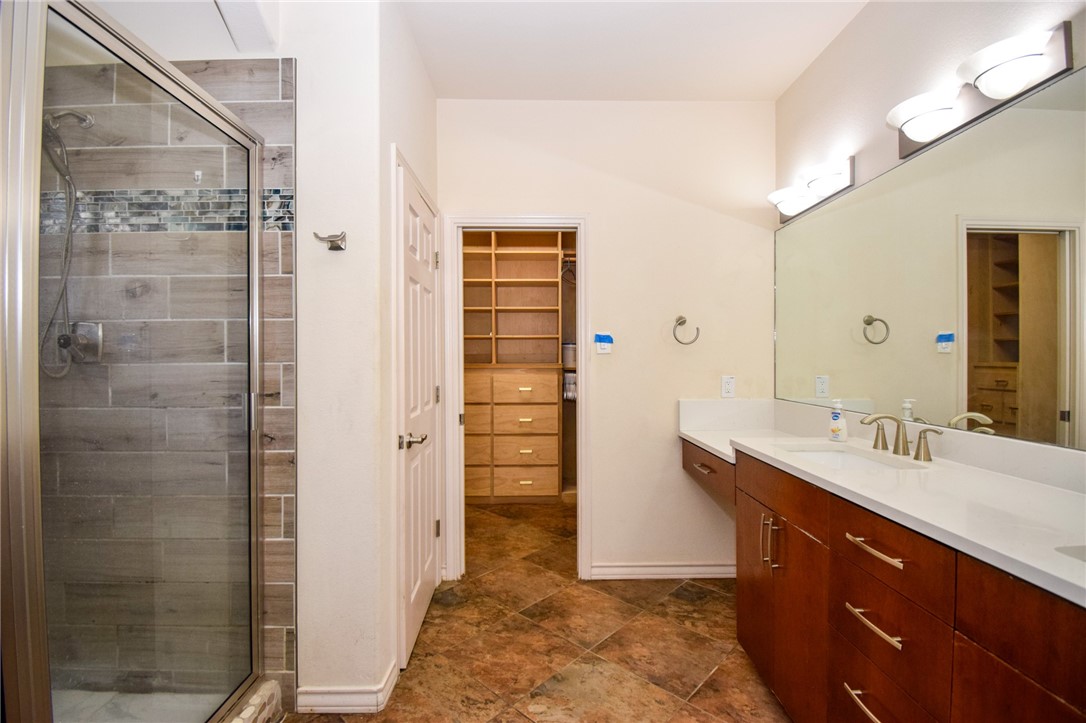 16121 Seagrape St Property Photo 23