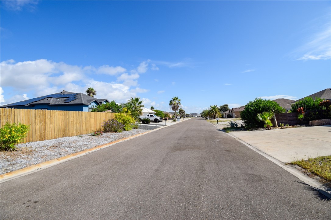 16121 Seagrape St Property Photo 44