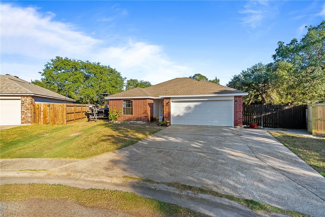 2141 Ridgewood Cir Property Photo 2
