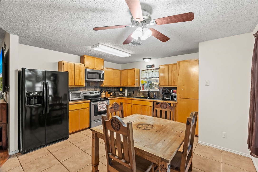 2141 Ridgewood Cir Property Photo 10
