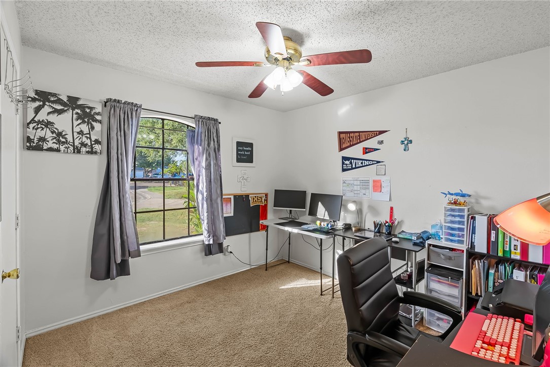 2141 Ridgewood Cir Property Photo 17