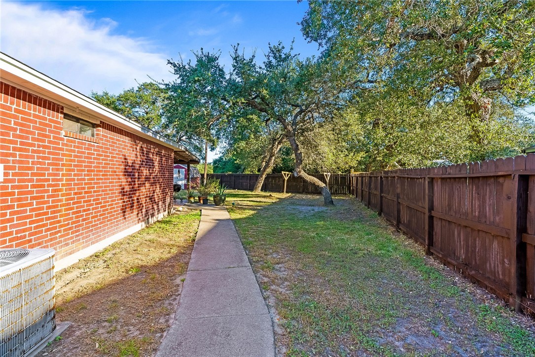2141 Ridgewood Cir Property Photo 29