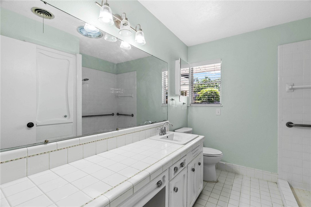 3445 Floyd St Property Photo 21
