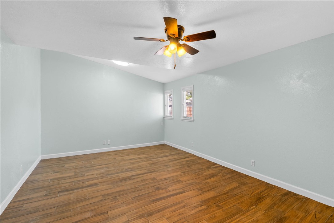 3445 Floyd St Property Photo 22