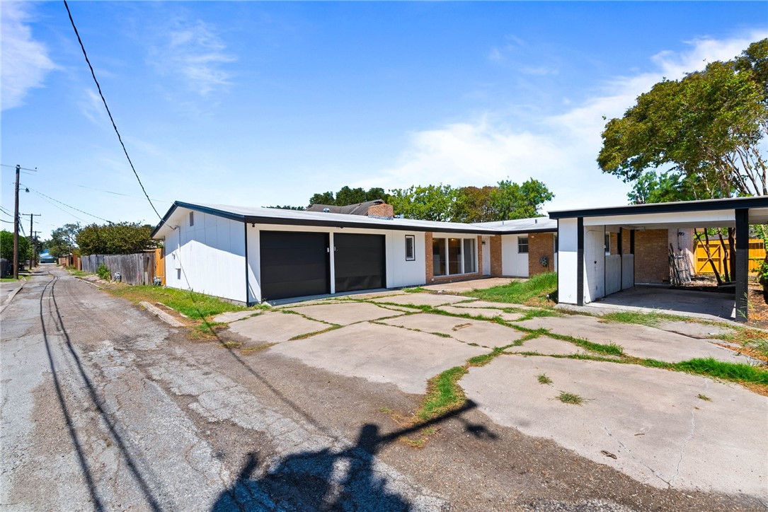 3445 Floyd St Property Photo 31