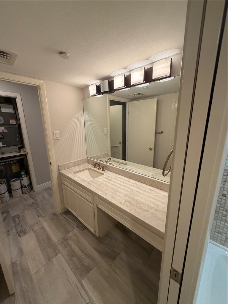 4350 Ocean Dr Property Photo 19