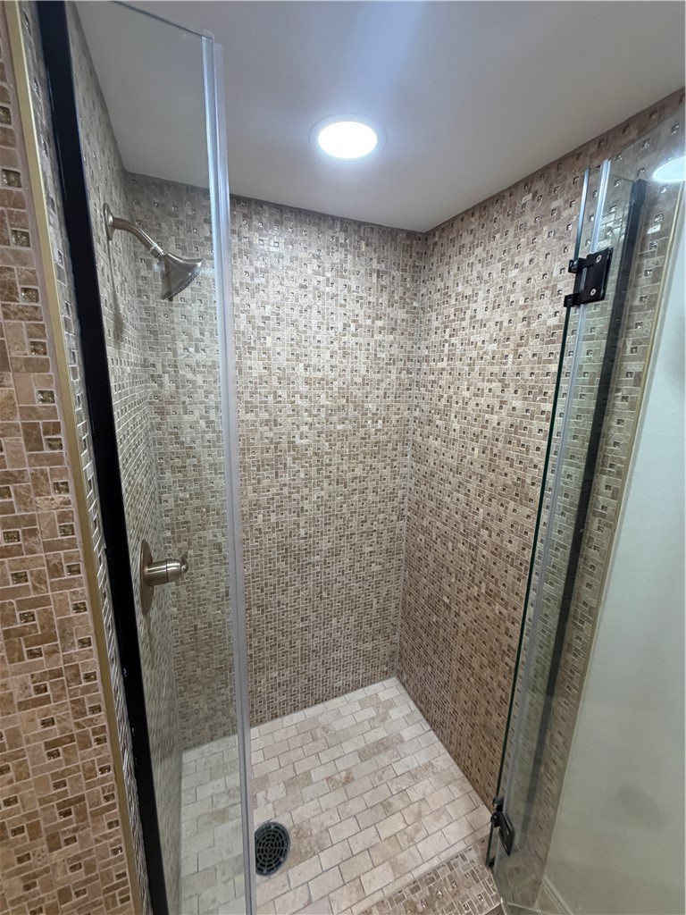 4350 Ocean Dr Property Photo 24