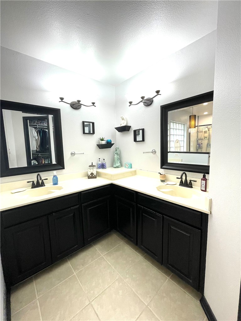 5871 Hidden Valley Loop Property Photo 22