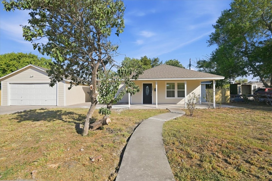1106 Bobalo Dr Property Photo 1